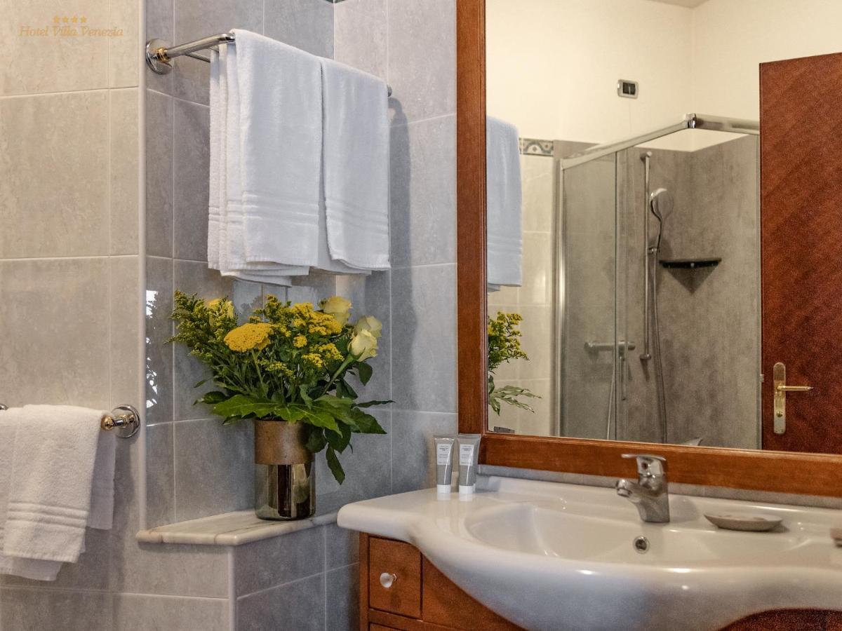Hotel Villa Venezia غرادو المظهر الخارجي الصورة
