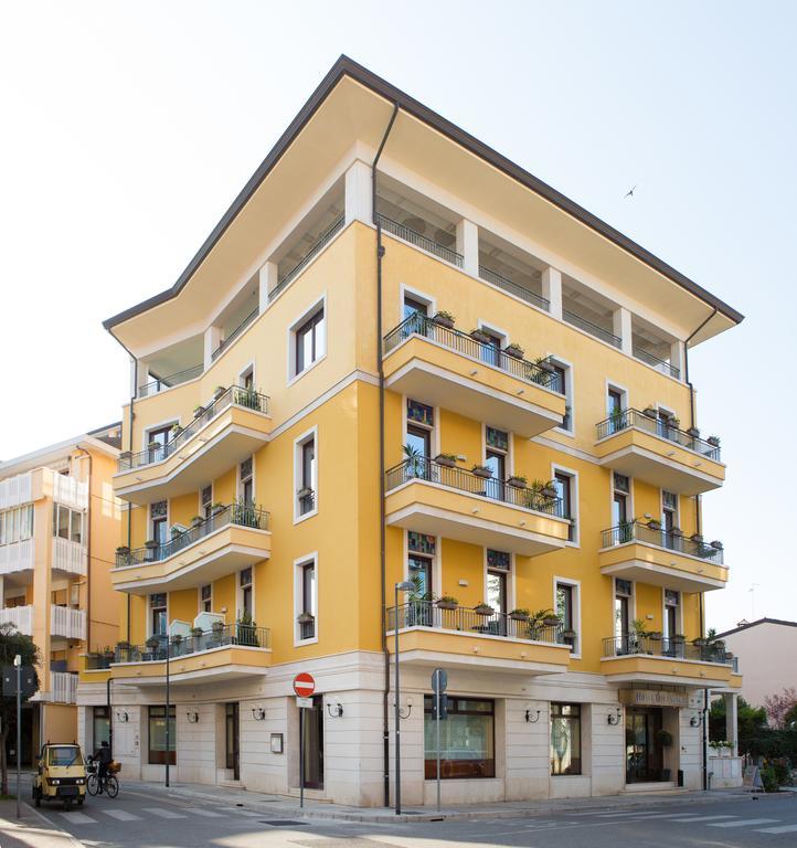 Hotel Villa Venezia غرادو المظهر الخارجي الصورة