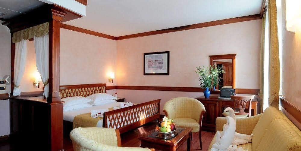 Hotel Villa Venezia غرادو المظهر الخارجي الصورة